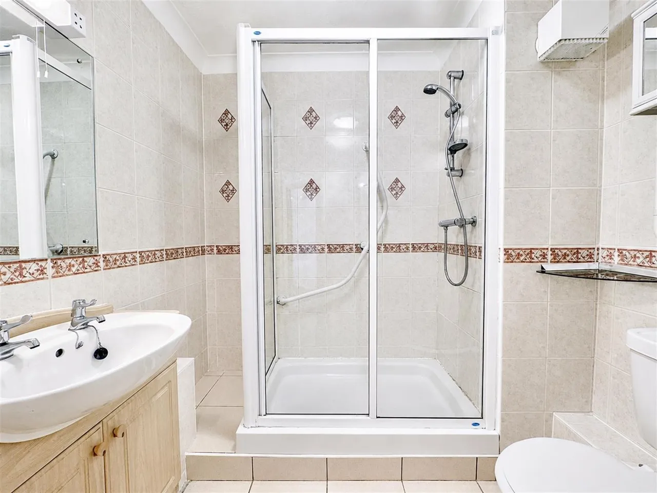 Castle Court, Bothwell, South Lanarkshire, G71 8PD, photo 11