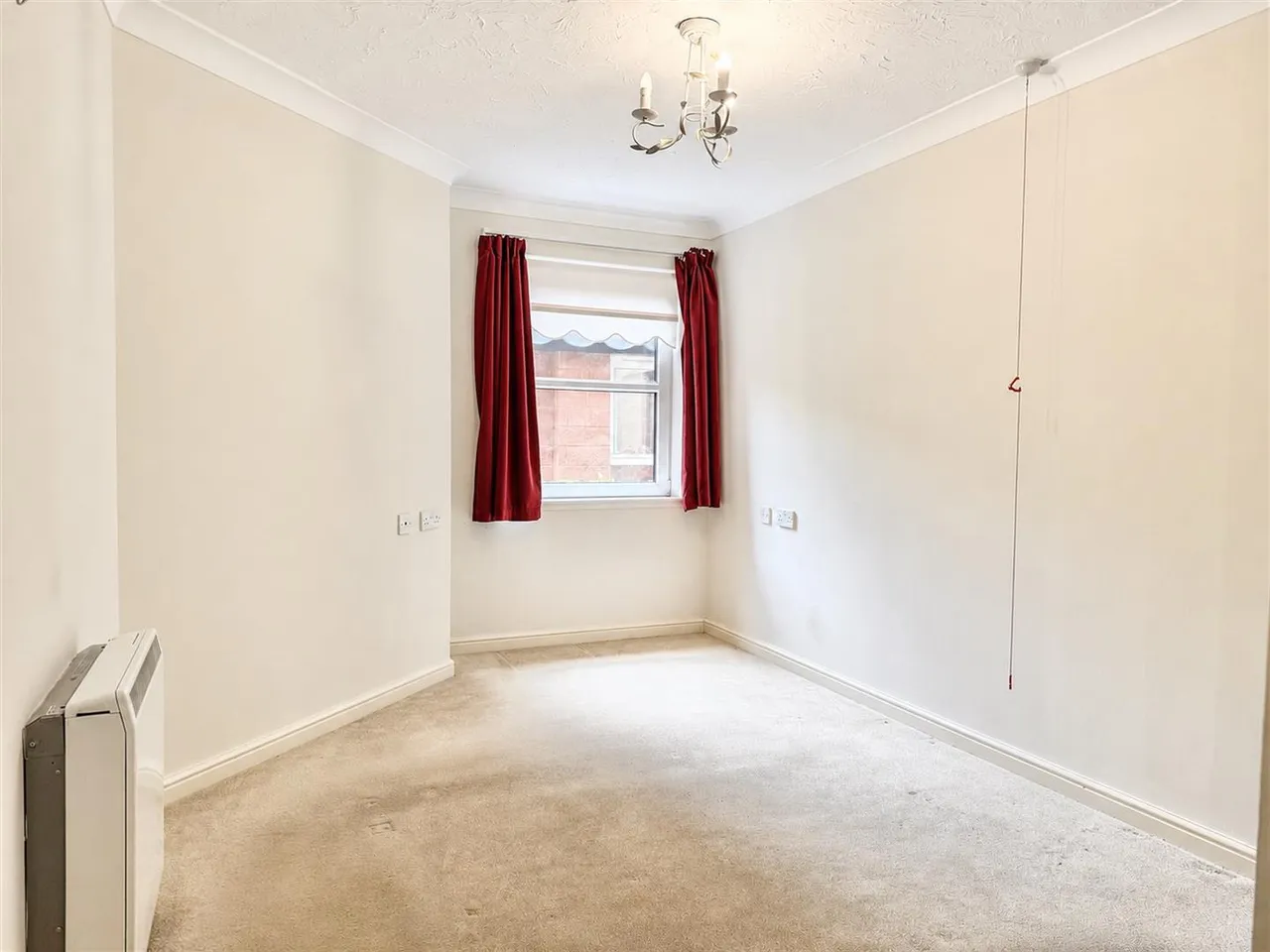 Castle Court, Bothwell, South Lanarkshire, G71 8PD, photo 9