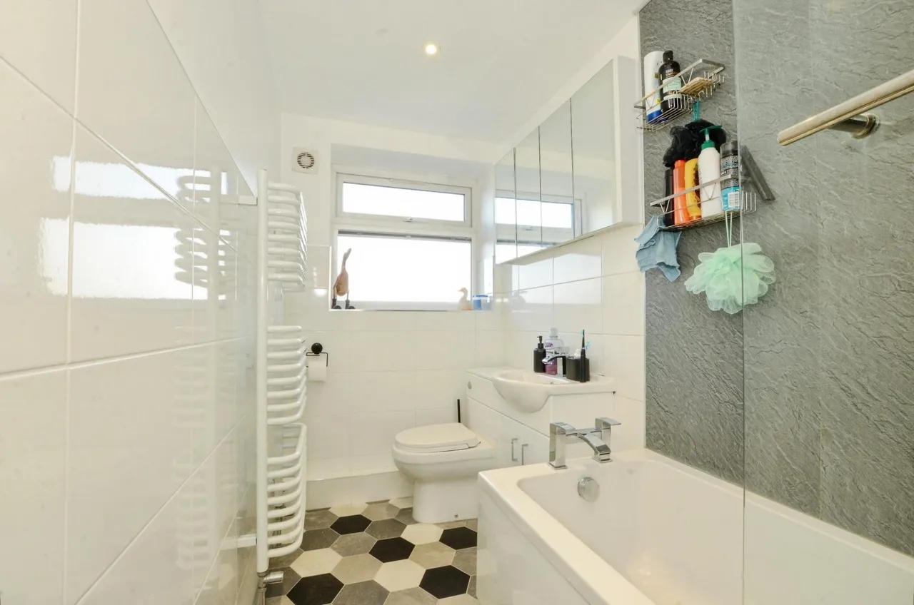 Knightsbridge Way, Hemel Hempstead, HP2, photo 10