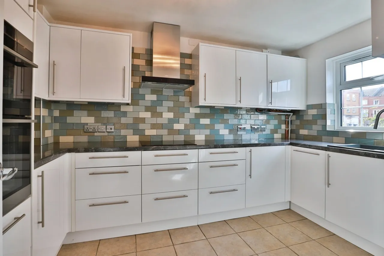 St. Georges Drive, Knighton Heath, BH11, photo 3