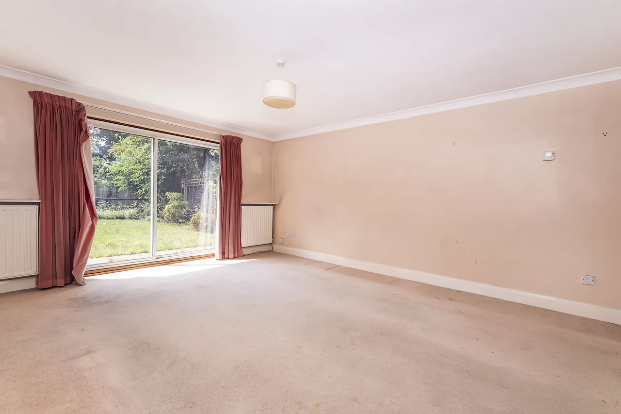 Longford Close, Hampton, TW12, photo 5