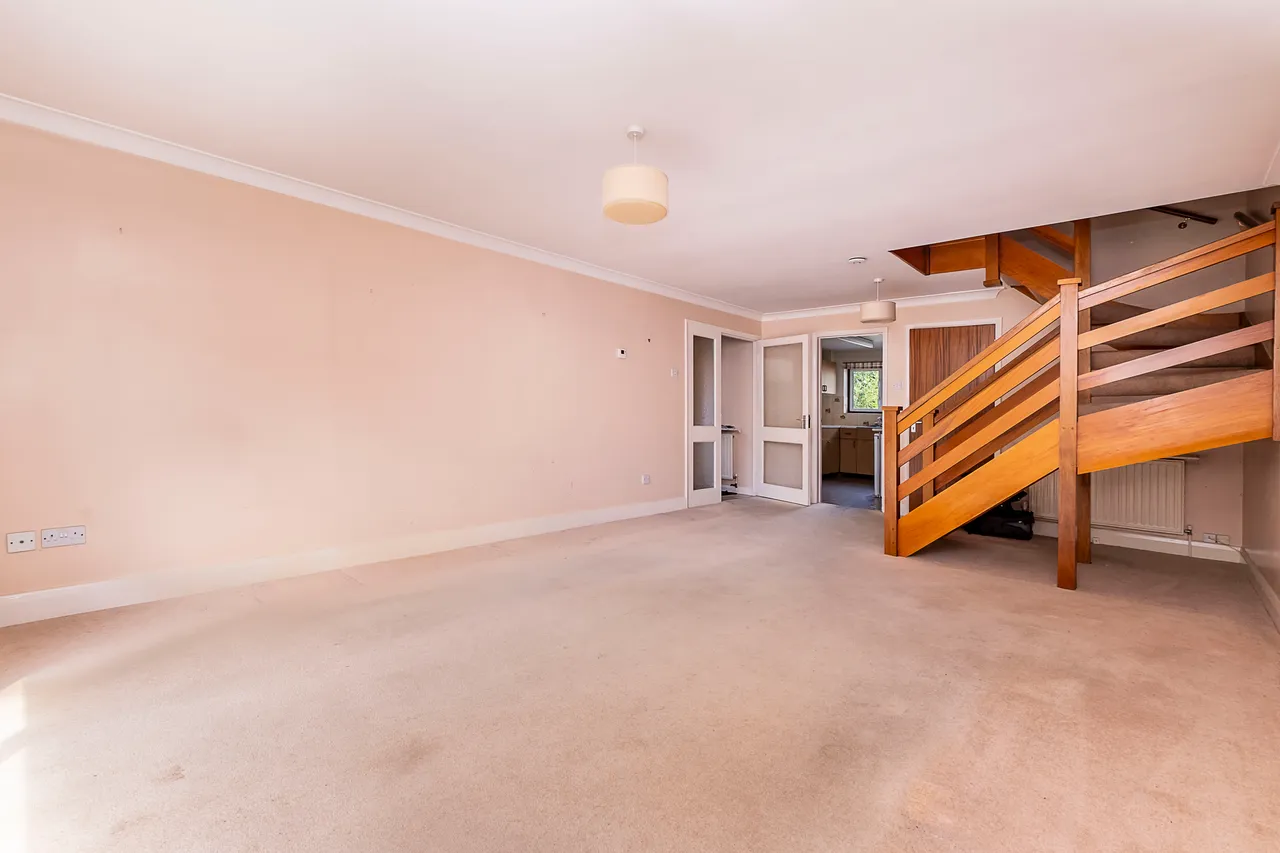 Longford Close, Hampton, TW12, photo 6