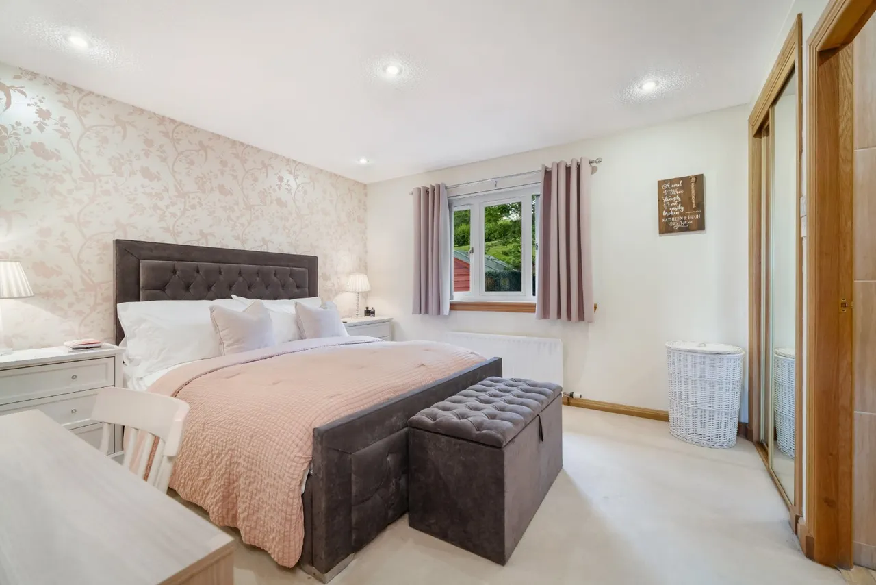 Turnhill Drive, Erskine, Renfrewshire, PA8, photo 9