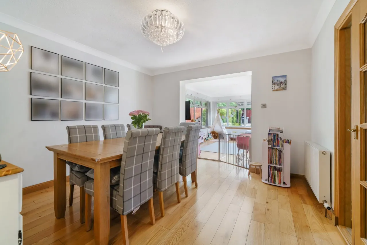 Turnhill Drive, Erskine, Renfrewshire, PA8, photo 5