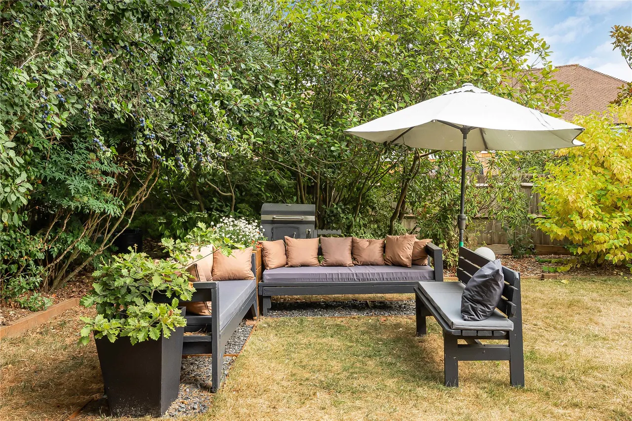 Glenville Gardens, Hindhead, GU26, photo 17