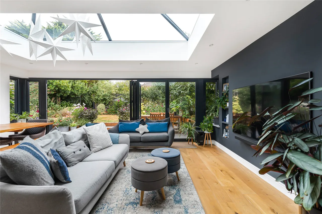 Glenville Gardens, Hindhead, GU26, photo 4