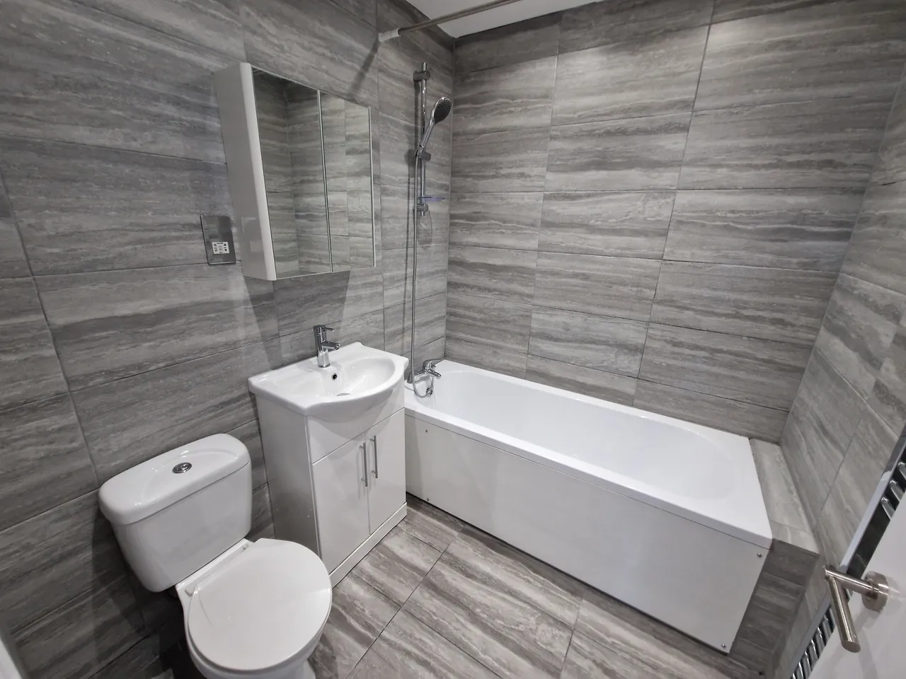 Hatters Court, LU1, photo 8
