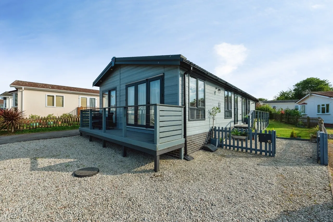 3 bed mobile home for sale, St. Merryn Holiday Village, St. Merryn, PL28