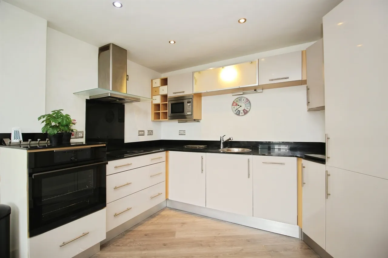2 bed flat for sale, Chadwick Street, Hunslet, LS10