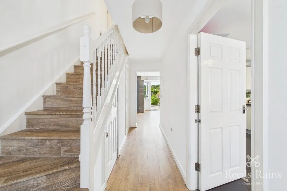 Deans Court, Pontefract, West Yorkshire, WF8, photo 7