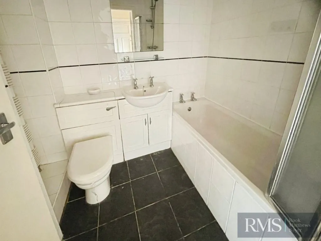 Newcastle Upon Tyne NE2 4RX, NE2, photo 6