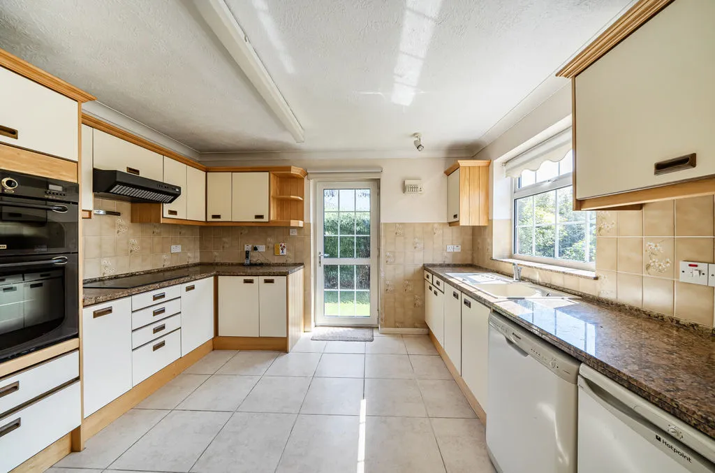 Shrubland Road, Banstead SM7 2ES, photo 9