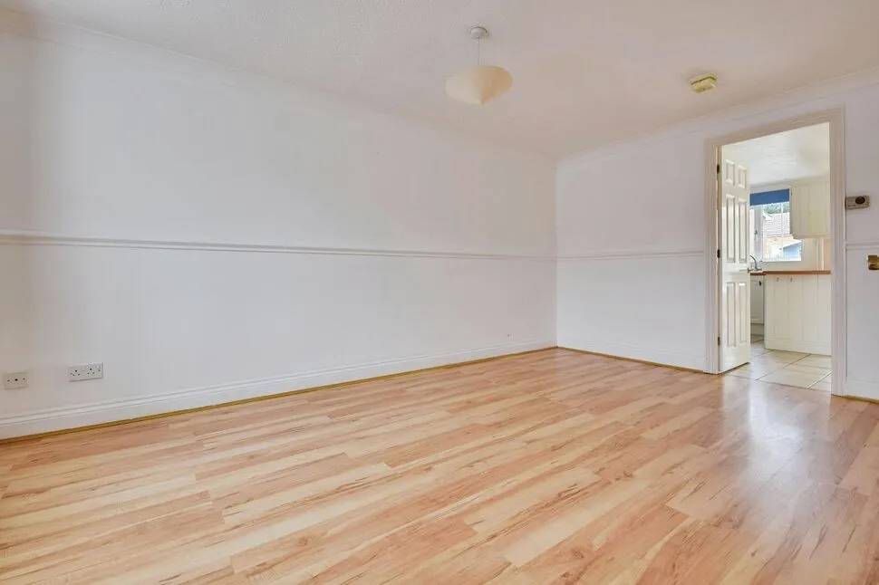 Main Street, Peasmarsh, East Sussex, TN31, photo 3