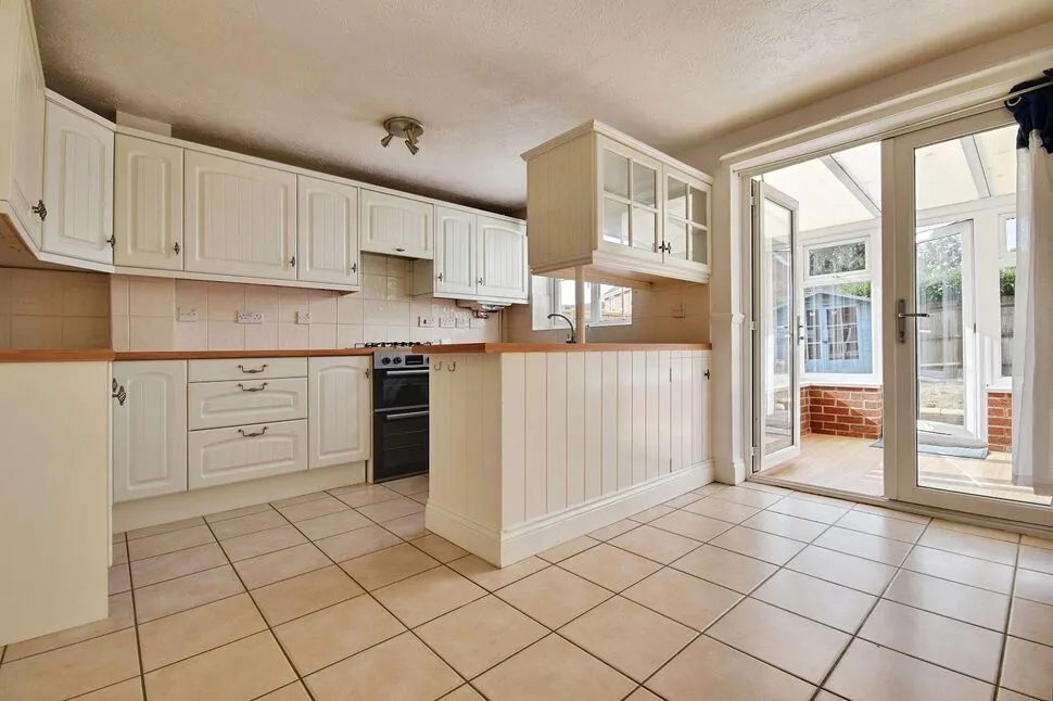 Main Street, Peasmarsh, East Sussex, TN31, photo 5