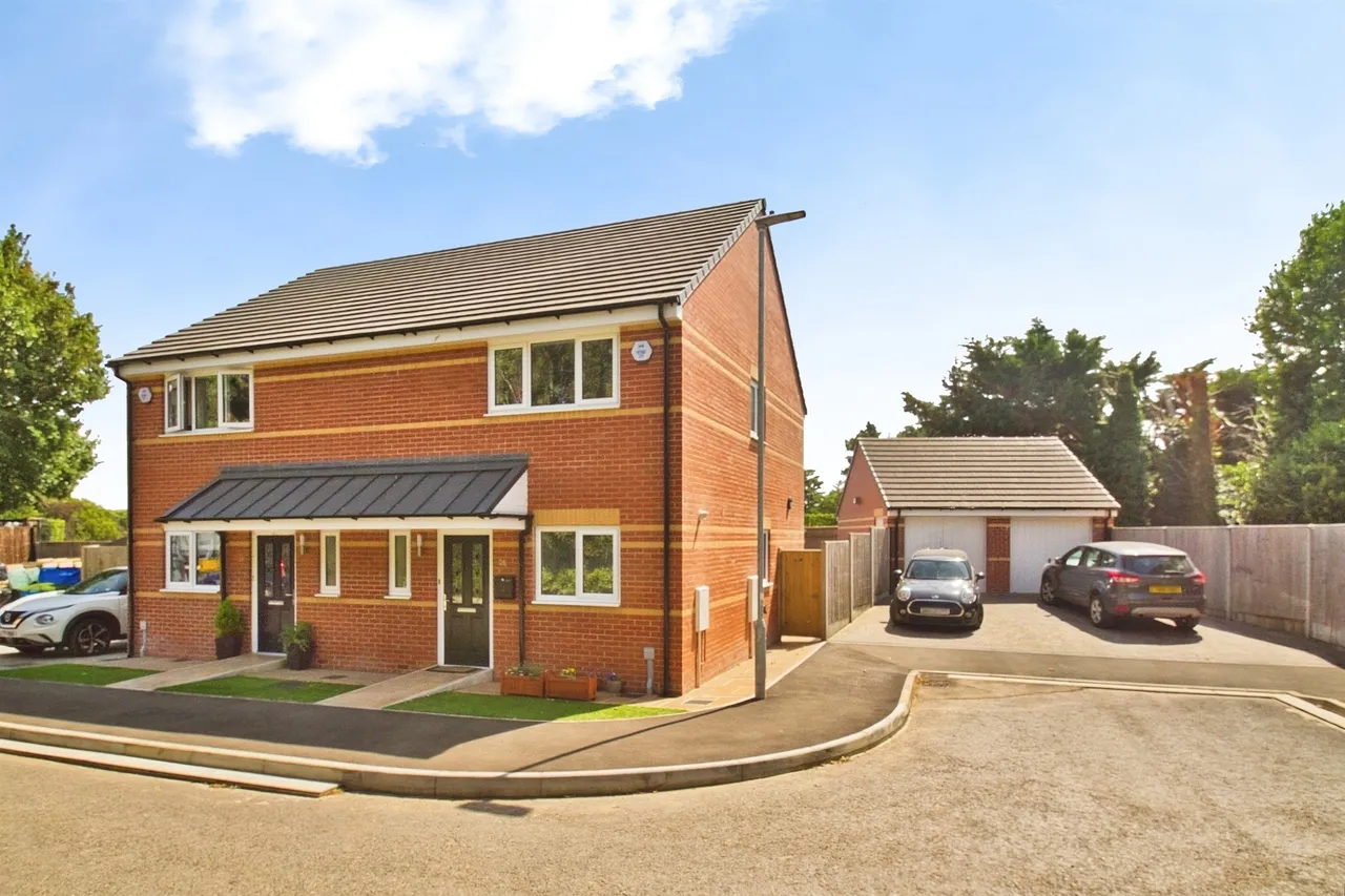 East Sidings Drive, Misterton, TA18, photo 20