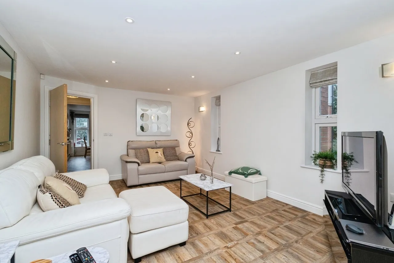 Bronington Close, Manchester, Greater Manchester, M22, photo 4