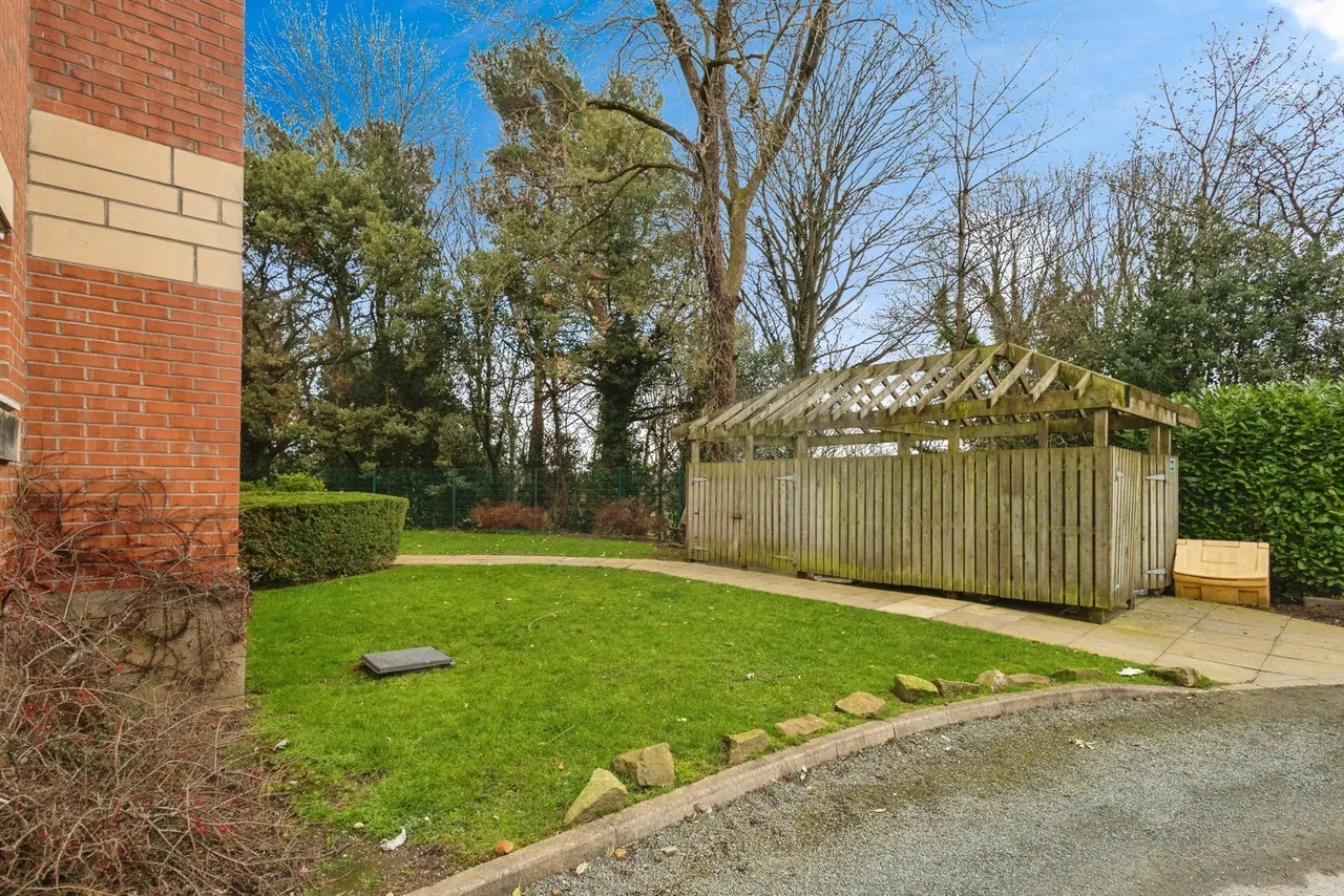 Bronington Close, Manchester, Greater Manchester, M22, photo 16