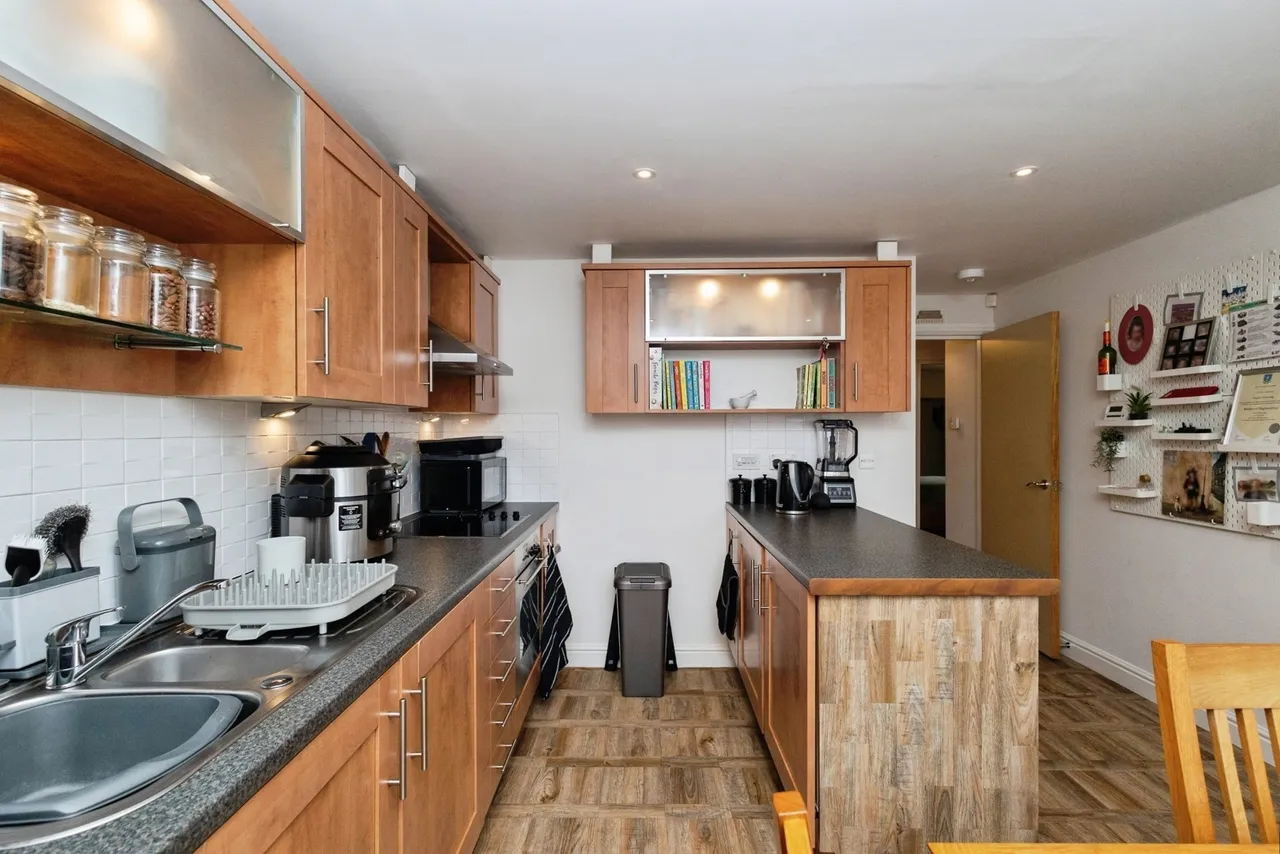 Bronington Close, Manchester, Greater Manchester, M22, photo 7