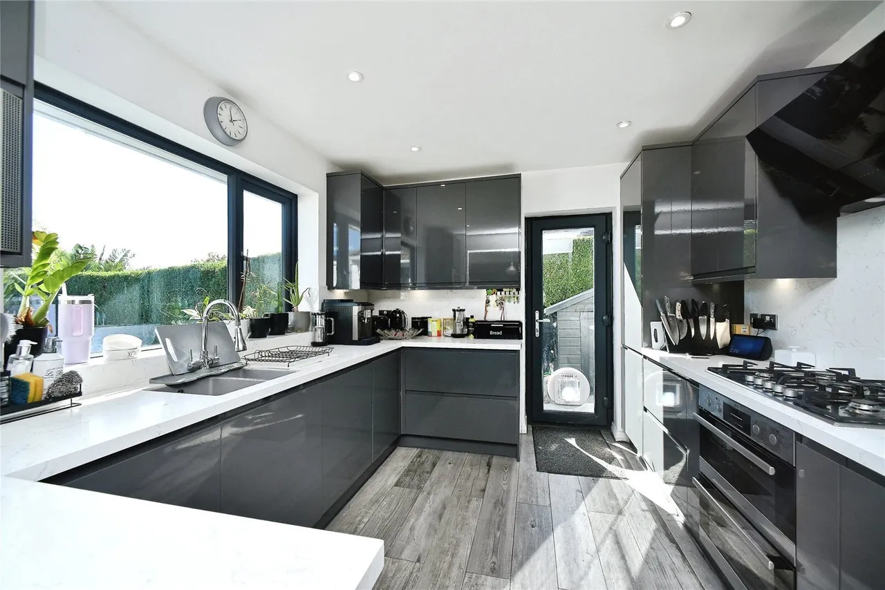 Tremola Avenue, Brighton, BN2, photo 4