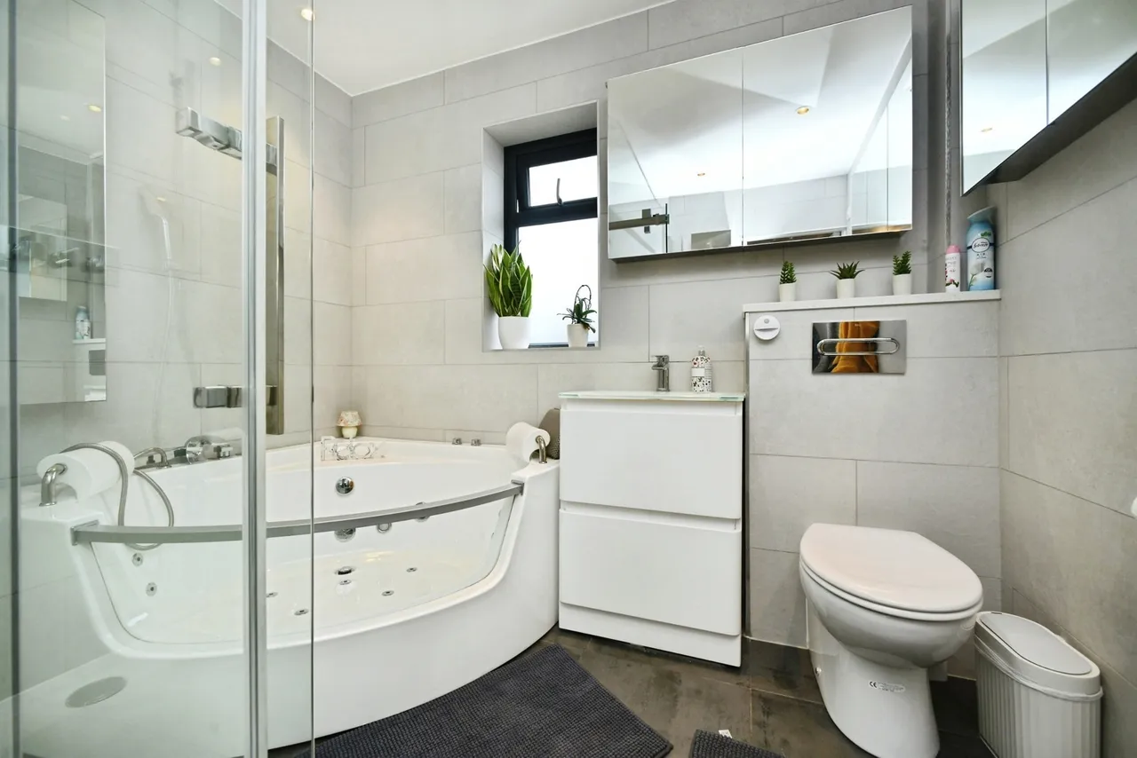 Tremola Avenue, Brighton, BN2, photo 10