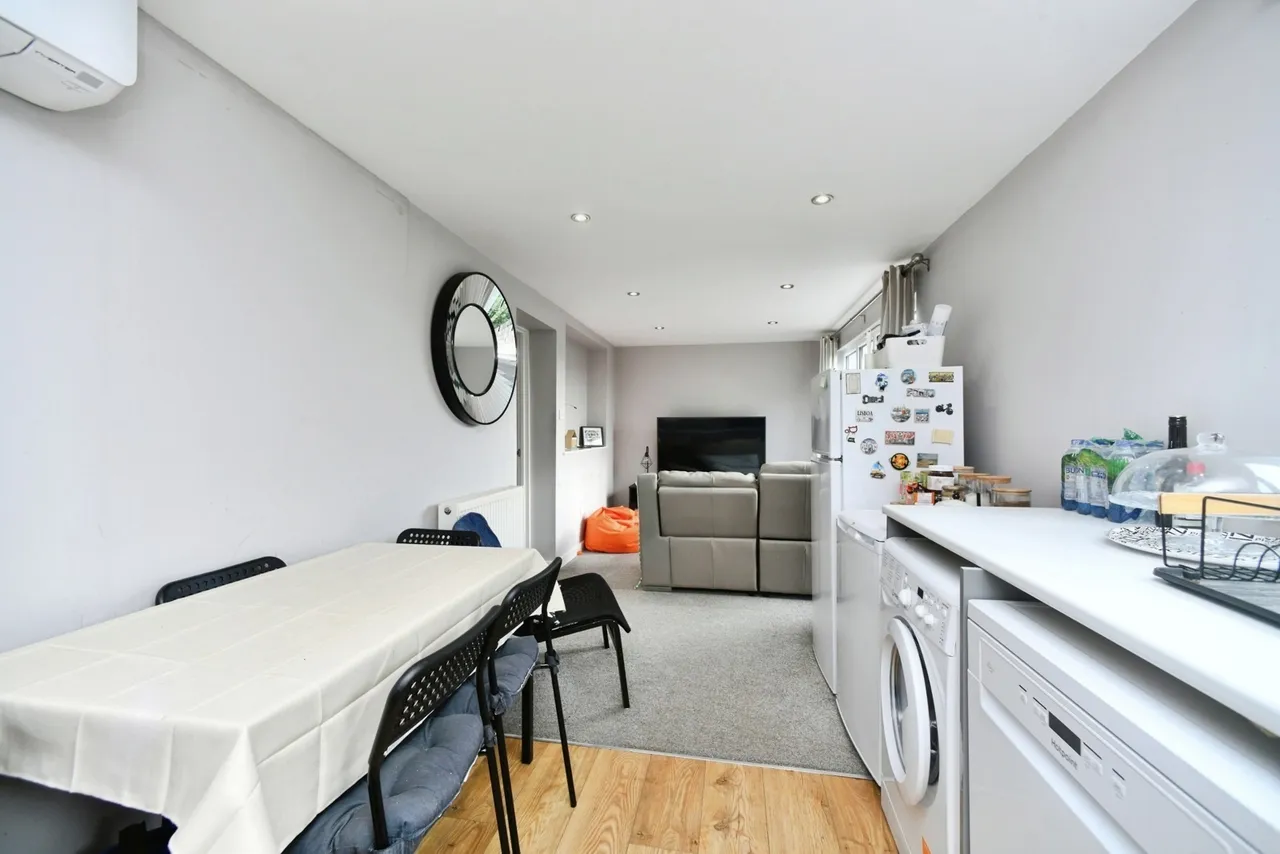 Tremola Avenue, Brighton, BN2, photo 24