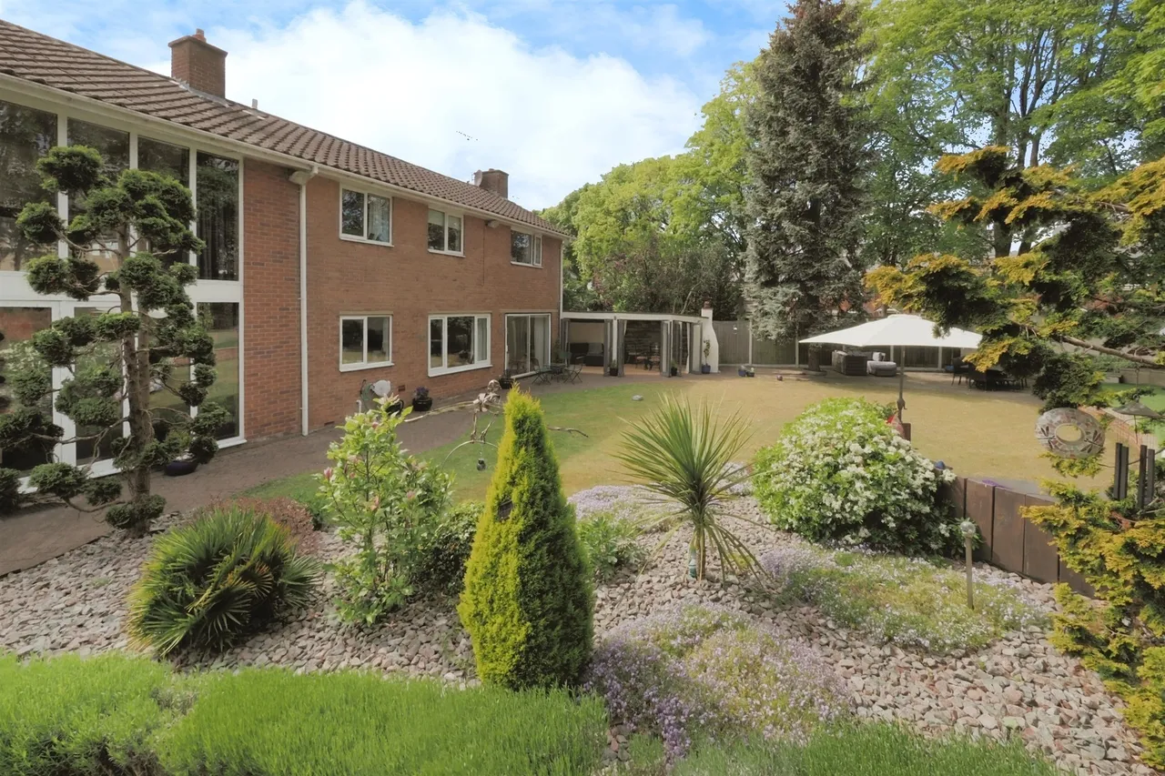 Hartland Road, Worksop, photo 2