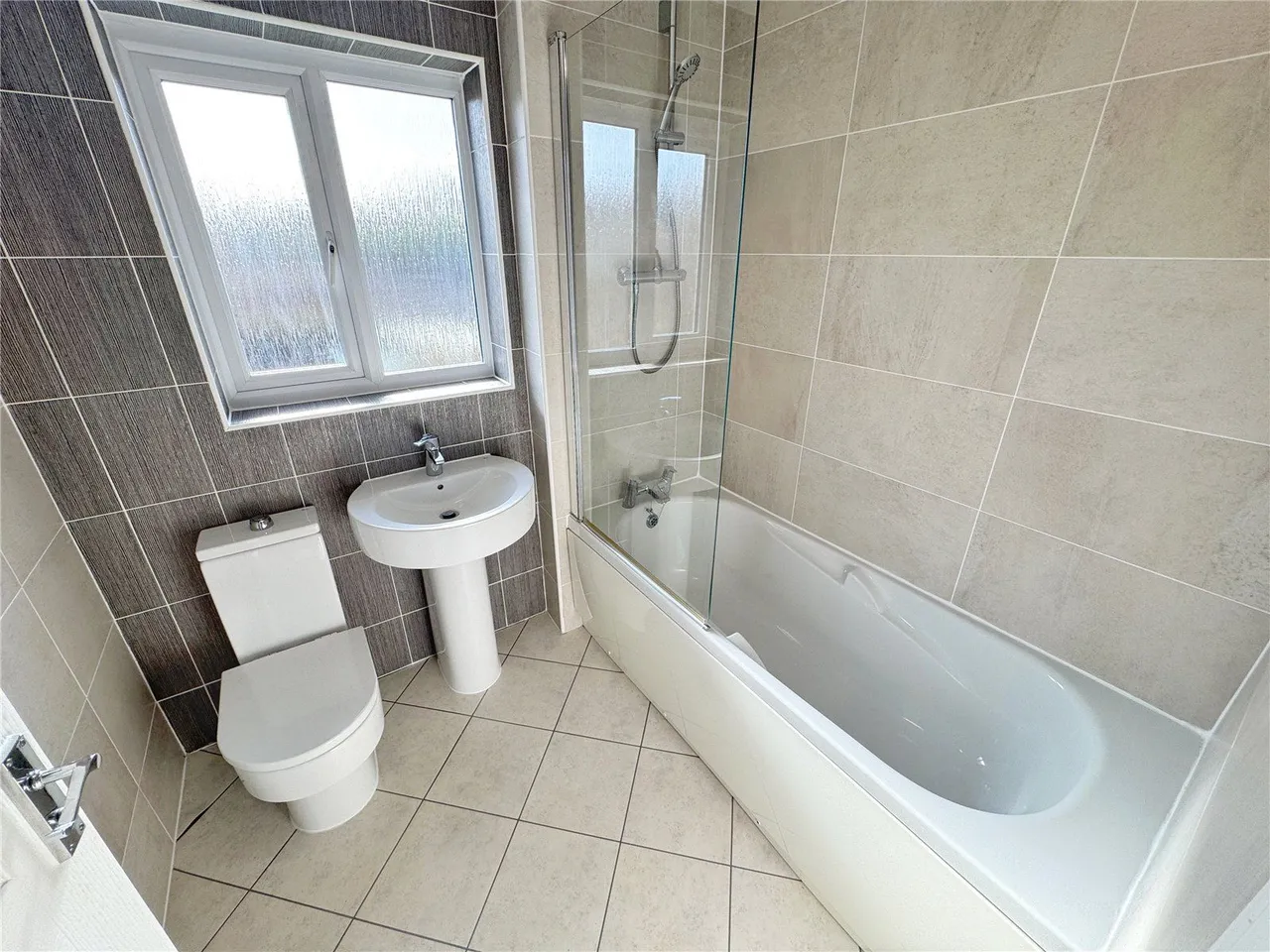 Brynbella Drive, Rawtenstall, BB4, photo 22