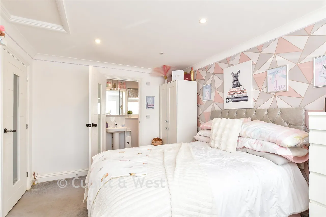 West Front Road, Bognor Regis, PO21, photo 7