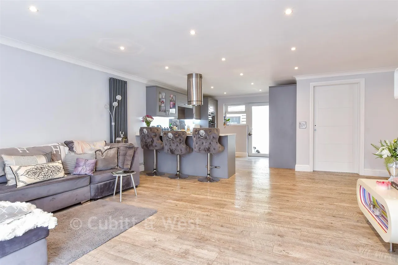 West Front Road, Bognor Regis, PO21, photo 6
