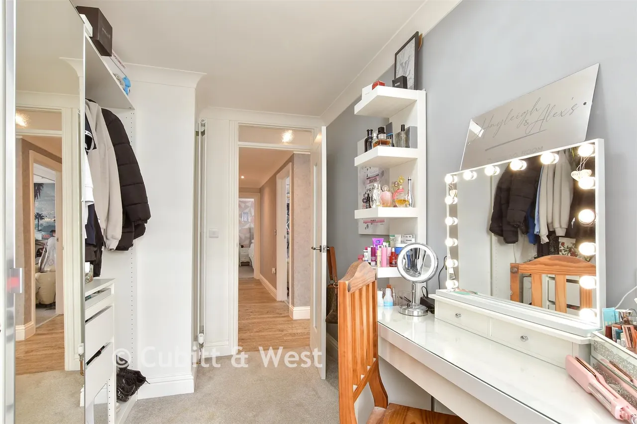 West Front Road, Bognor Regis, PO21, photo 13