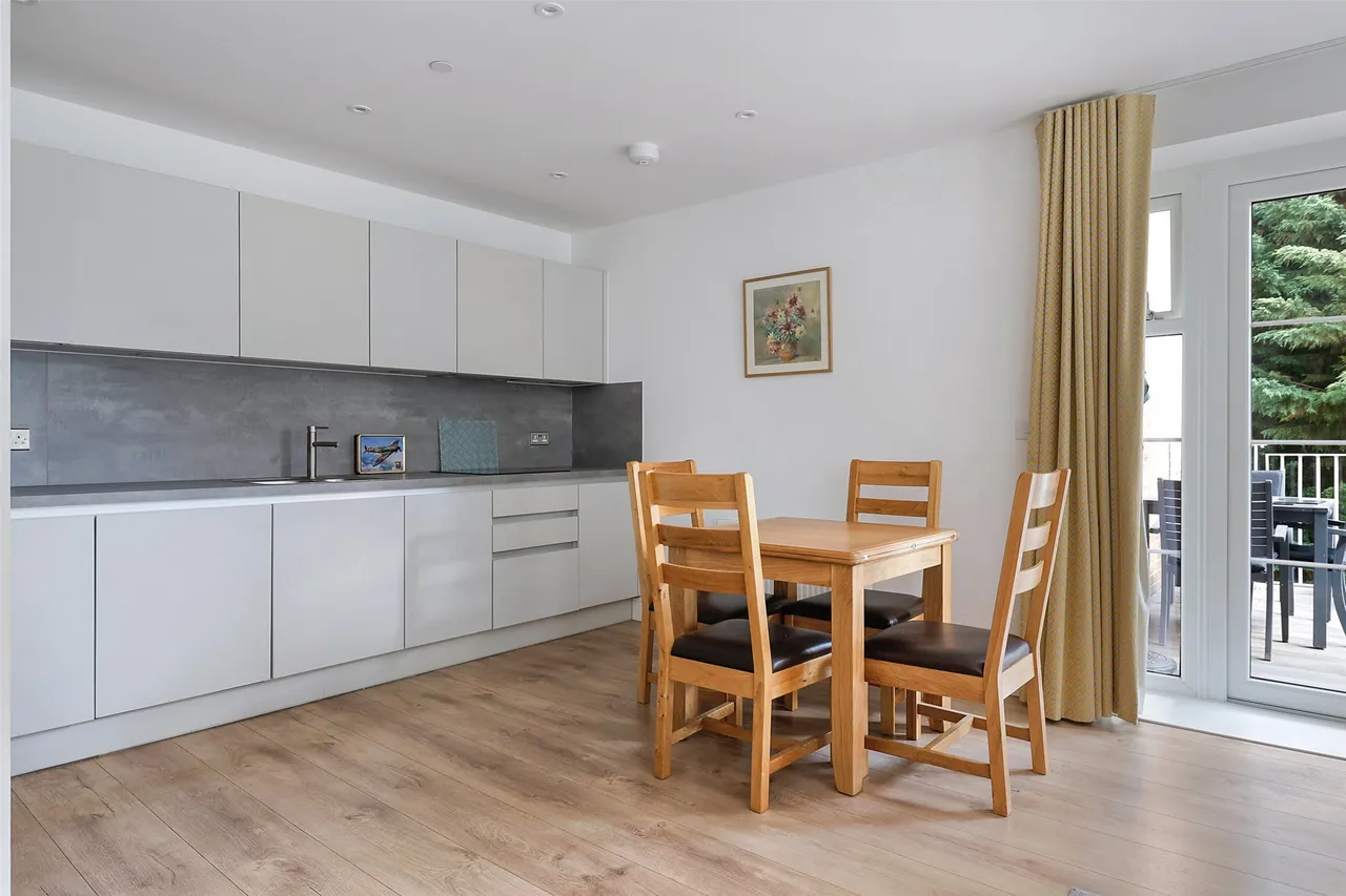 Eden Place, Oxted, RH8, photo 3
