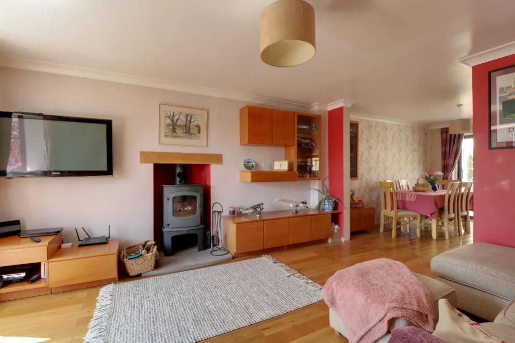 Ingle Court, Woolsthorpe by Colsterworth, NG33, photo 7