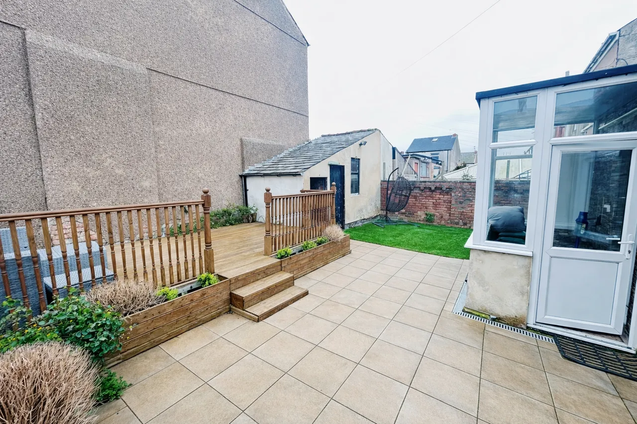 Queen Victoria Road, Blackpool, Lancashire, FY1 5JY, photo 16
