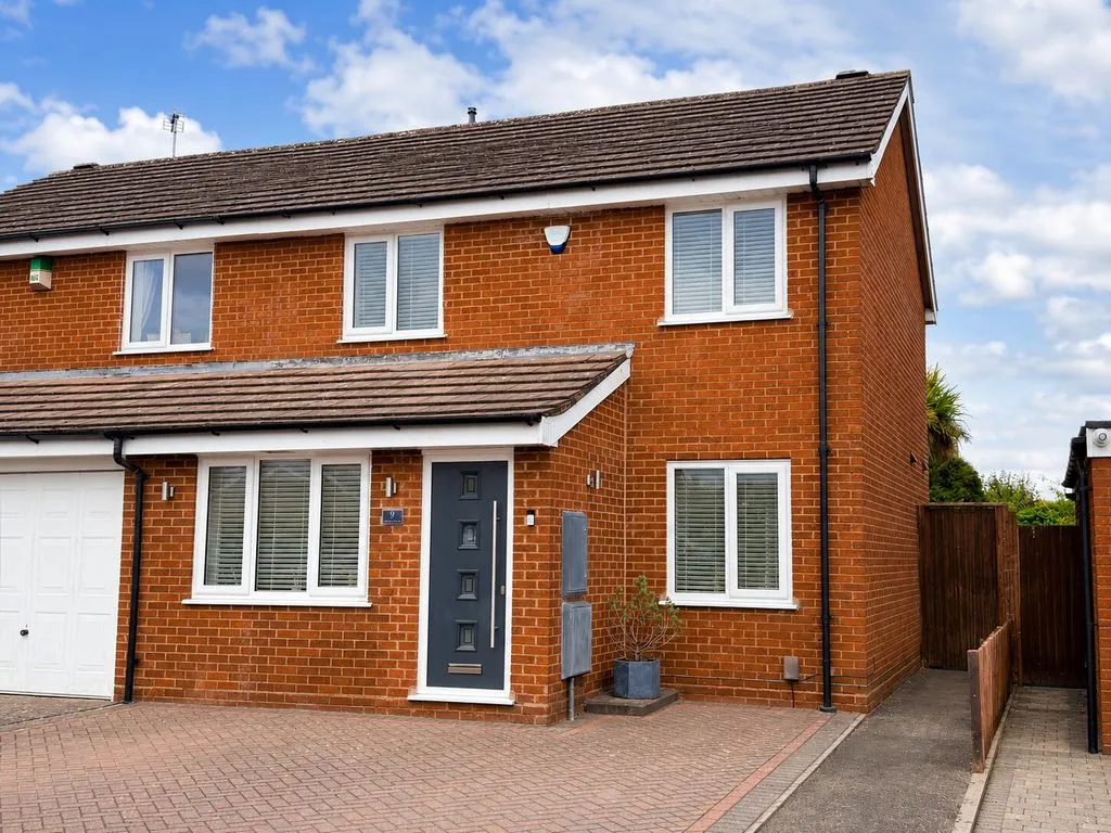 3 bed house for sale, Wye Close, Sutton Coldfield, B76