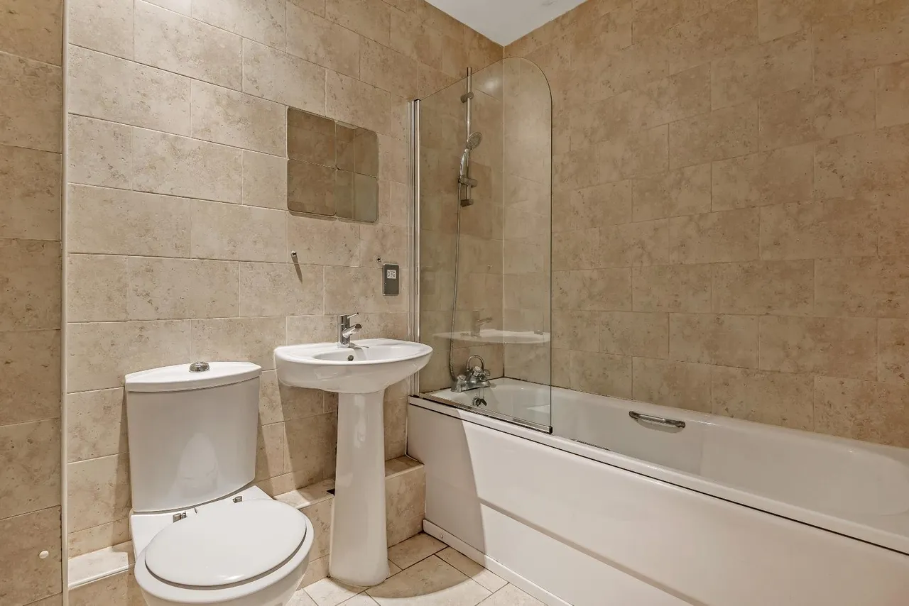 Canal Road, Riddlesden, BD20, photo 9