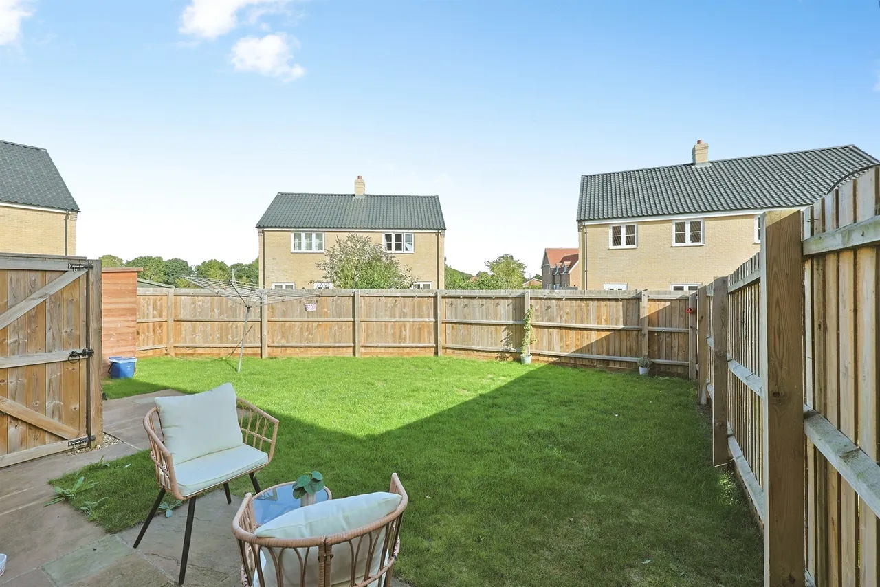 Hewitt Drive, Mattishall, Dereham, photo 2