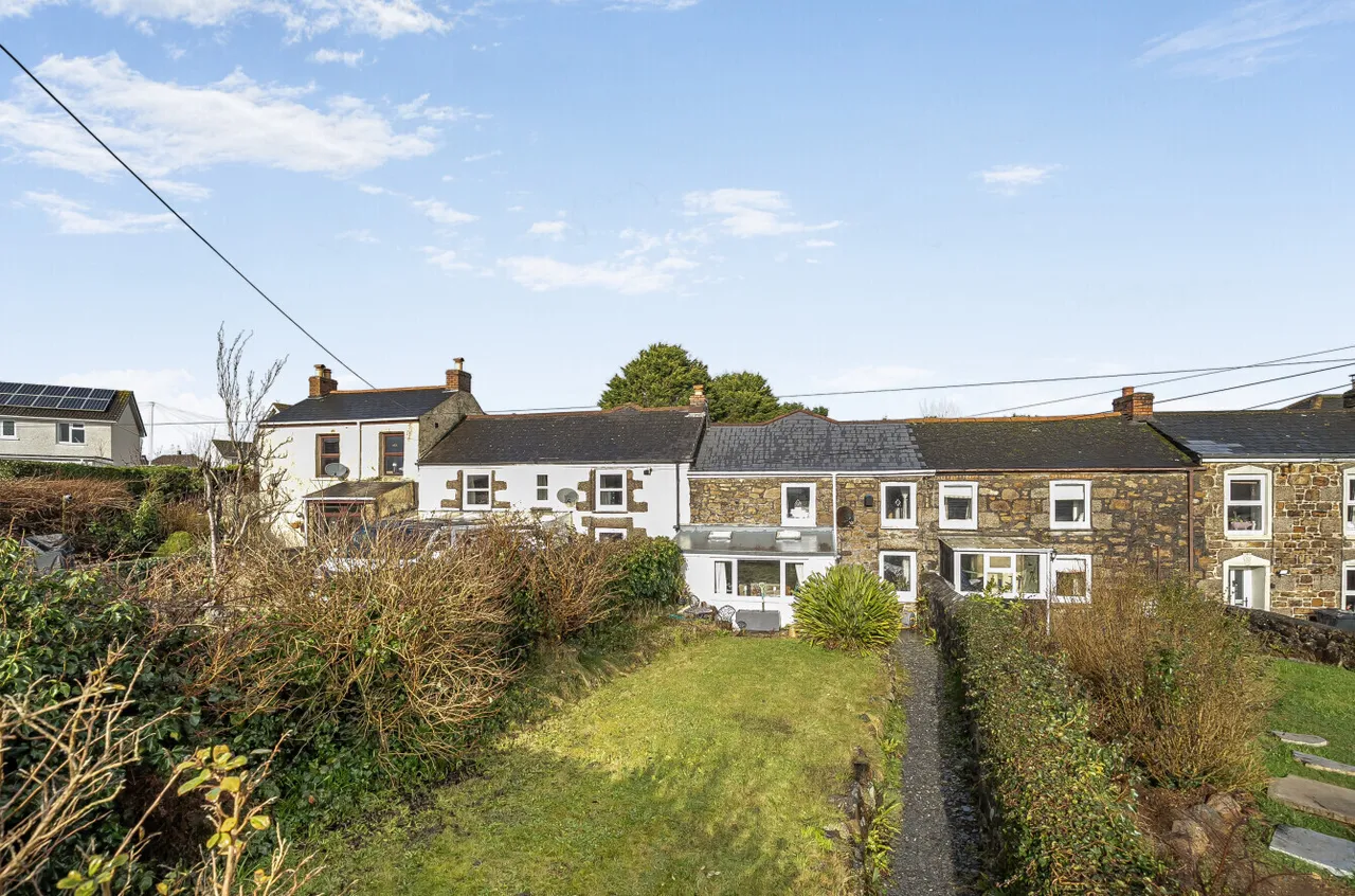 3 bed property for sale — Scowbuds, Tuckingmill, Camborne, TR14