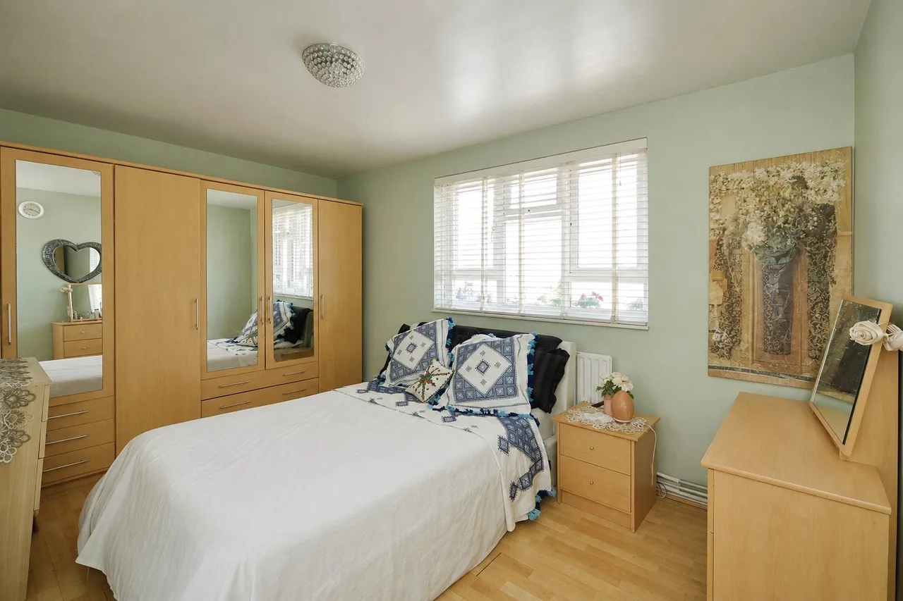 Harcourt Avenue, Manor Park, London, E12, photo 4
