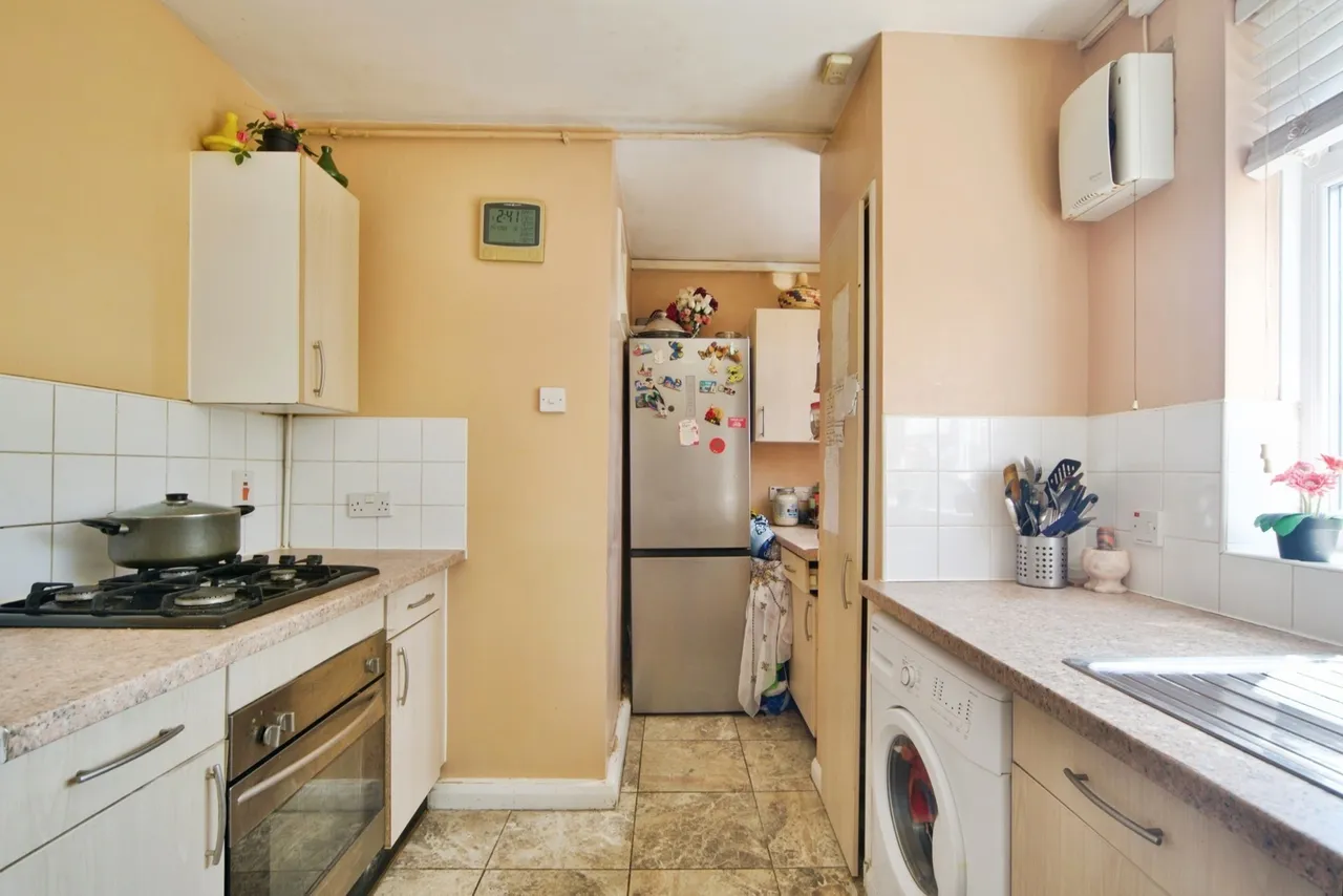 Harcourt Avenue, Manor Park, London, E12, photo 7