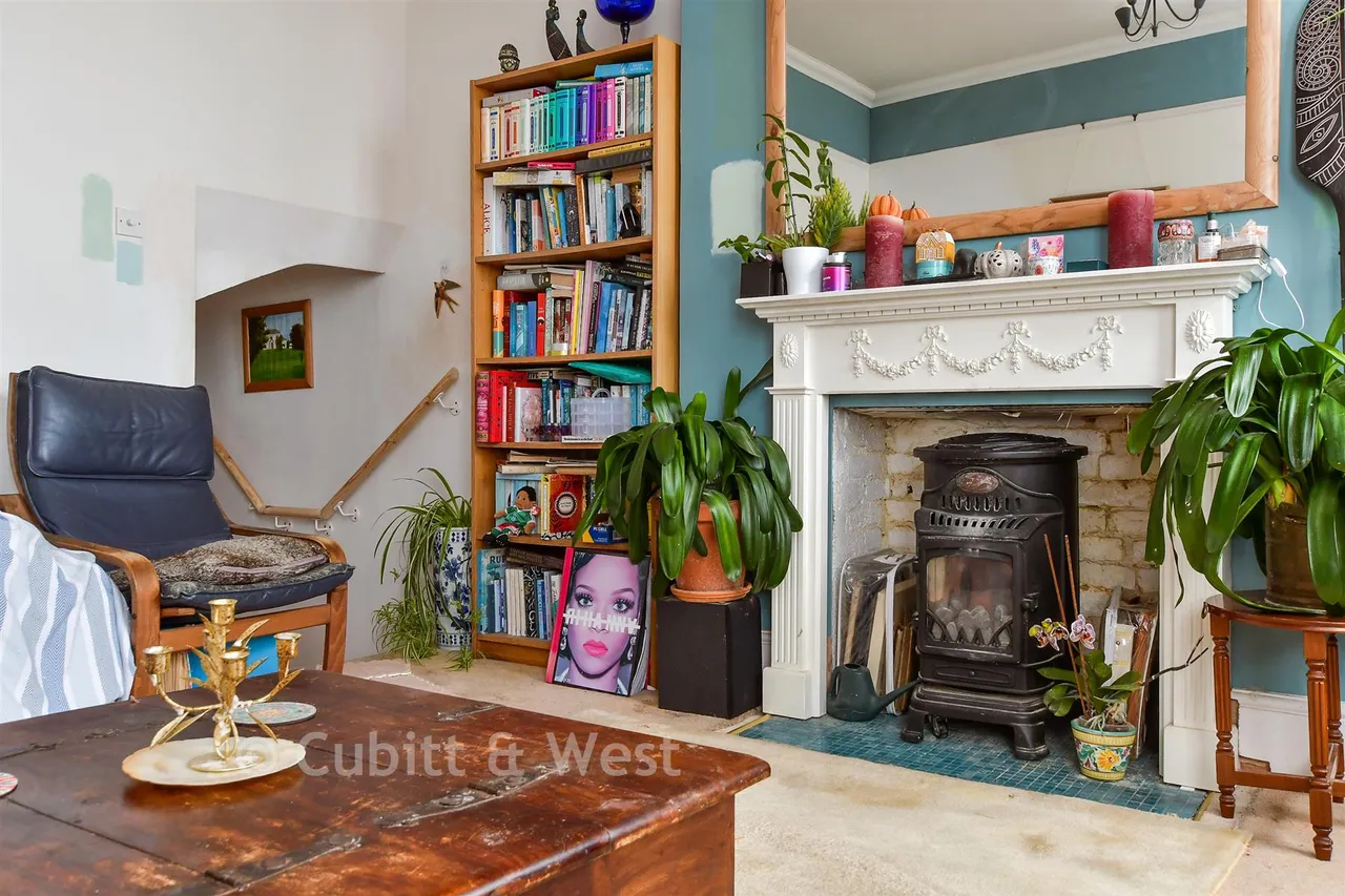 Esplanade, Seaford, BN25, photo 4