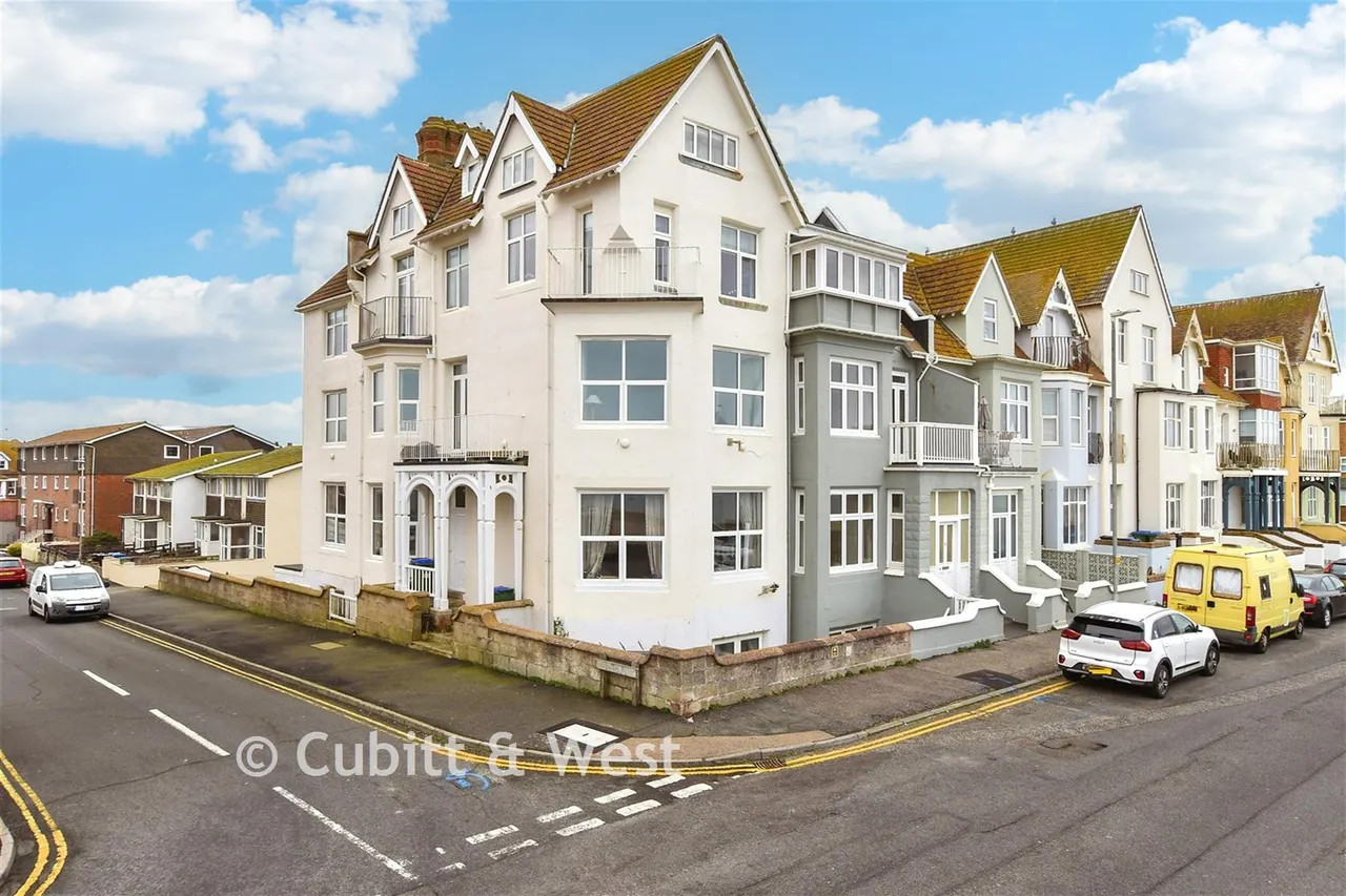 Esplanade, Seaford, BN25, photo 5