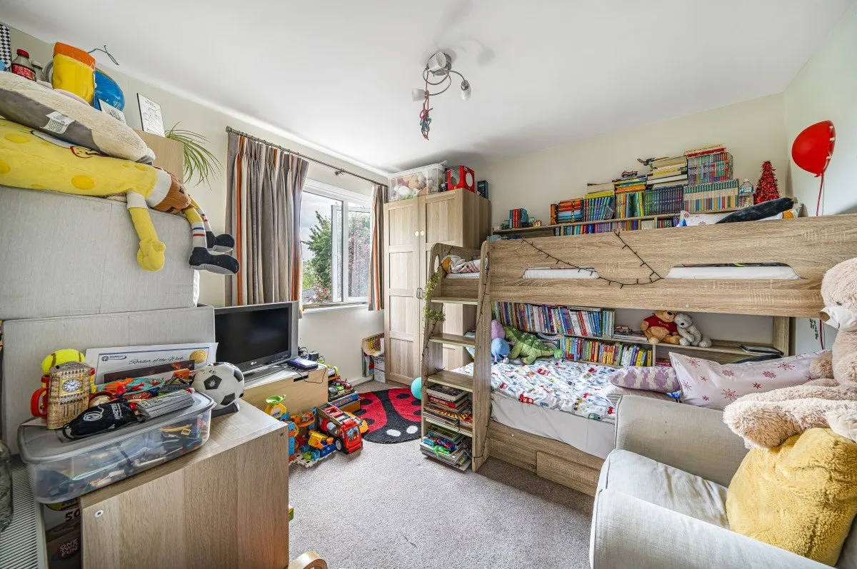 Richmount Gardens, London, SE3, photo 9