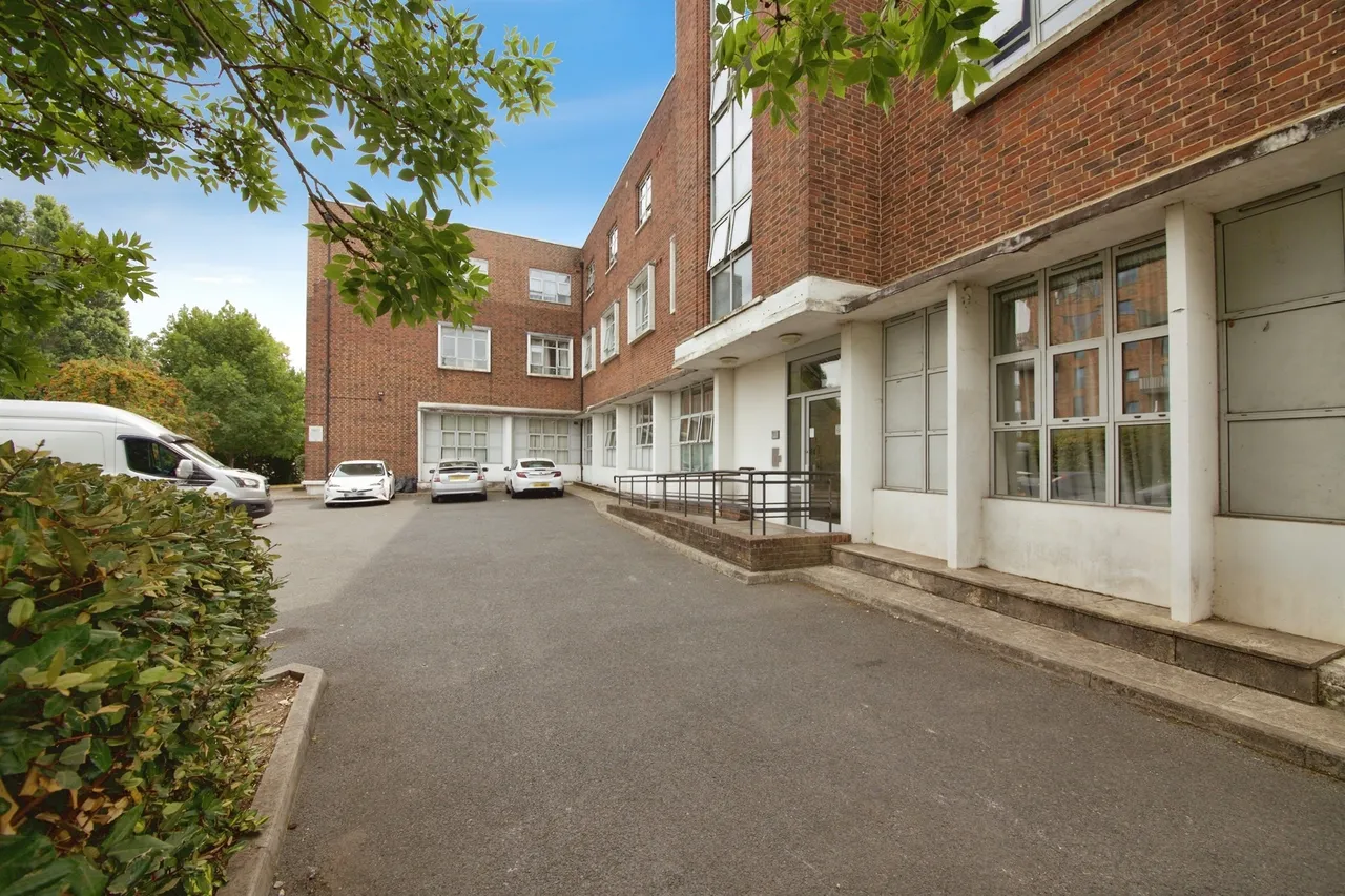 Ripple Road, Barking, photo 9