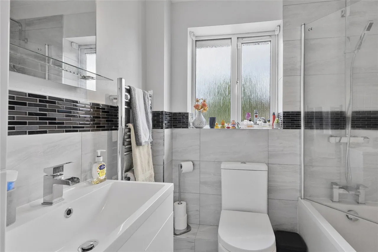 Gardenia Drive, West End, GU24, photo 14