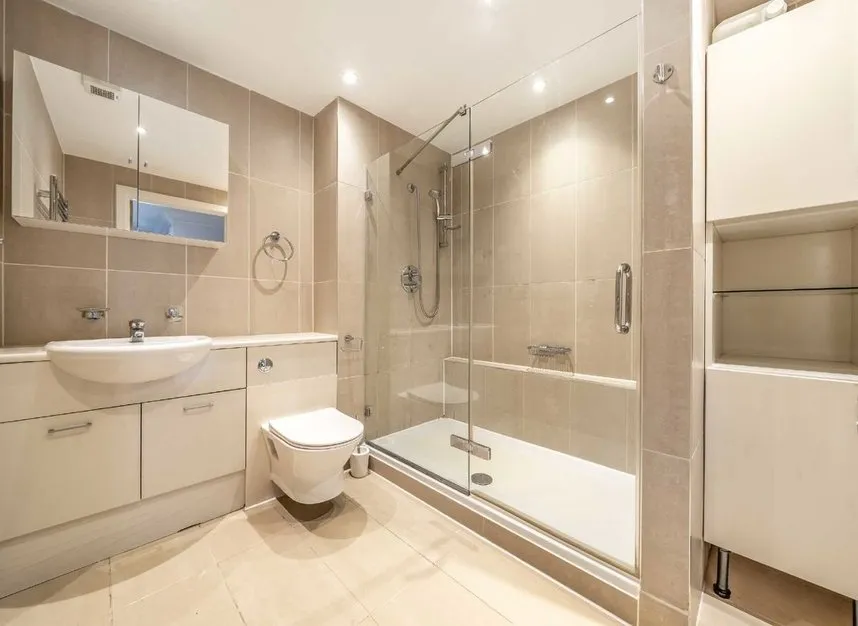 Raleigh Close, Hendon, NW4, photo 9