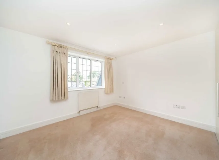 Raleigh Close, Hendon, NW4, photo 7
