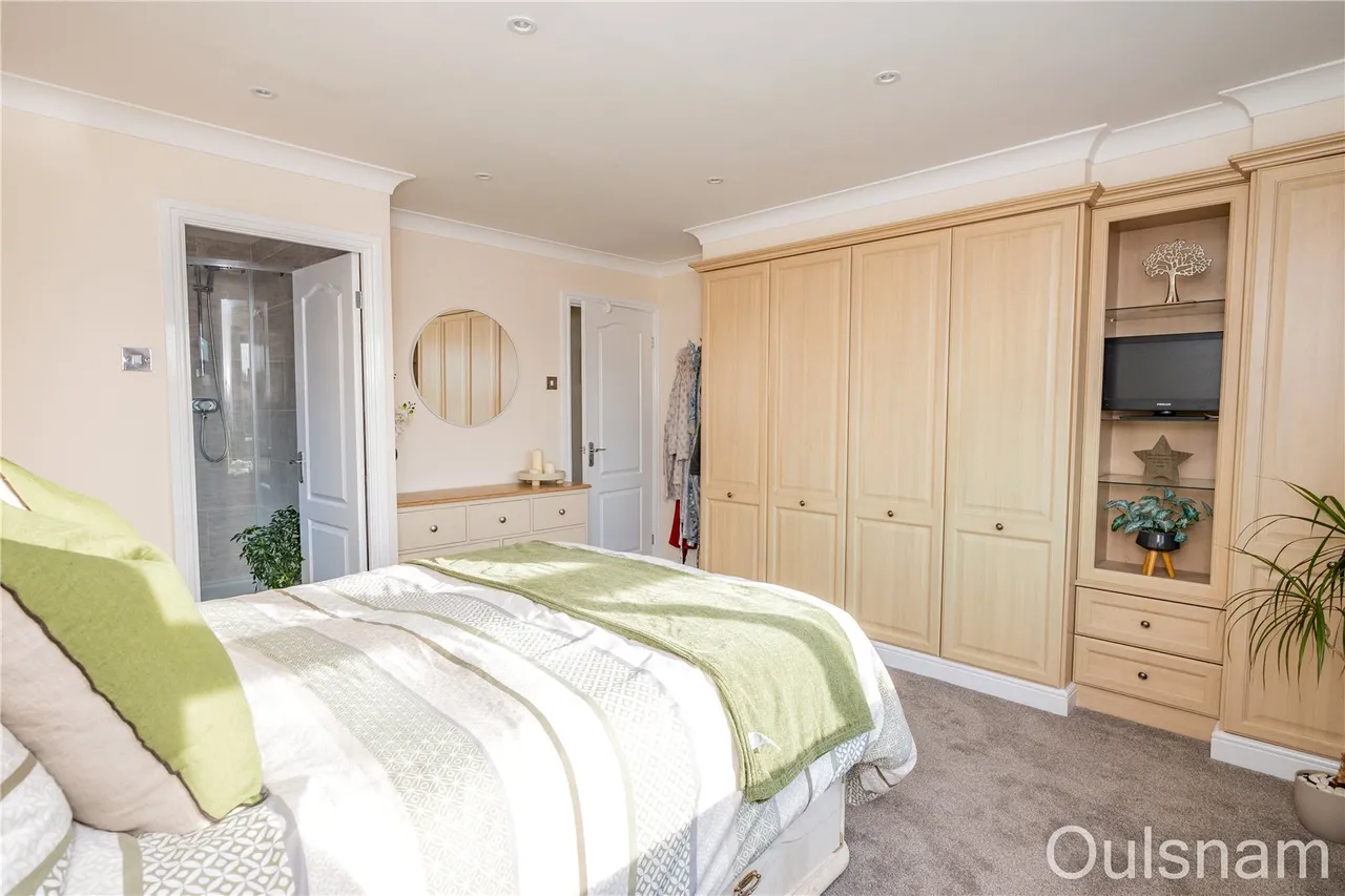 Golden Cross Lane, Catshill, Bromsgrove, Worcestershire, B61 0LE, photo 13