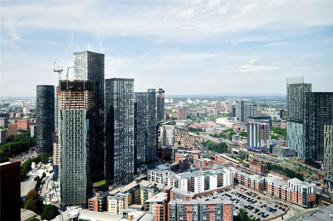 Manchester Square Gardens, 2 Botanic Avenue Manchester, Greater Manchester, M15 6LH, photo 2