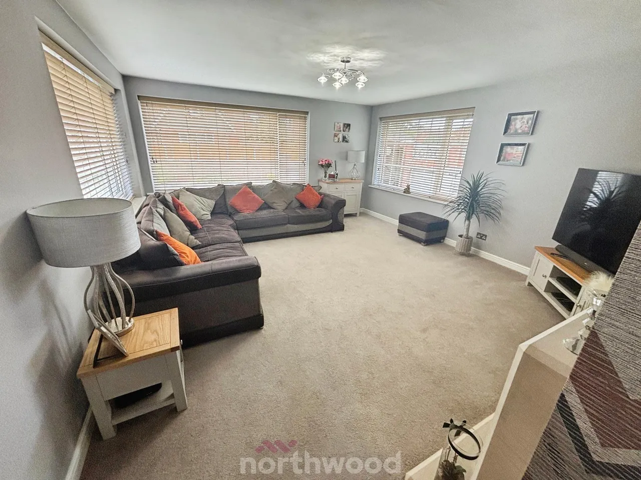 Millard Avenue, Hatfield, DN7, photo 13