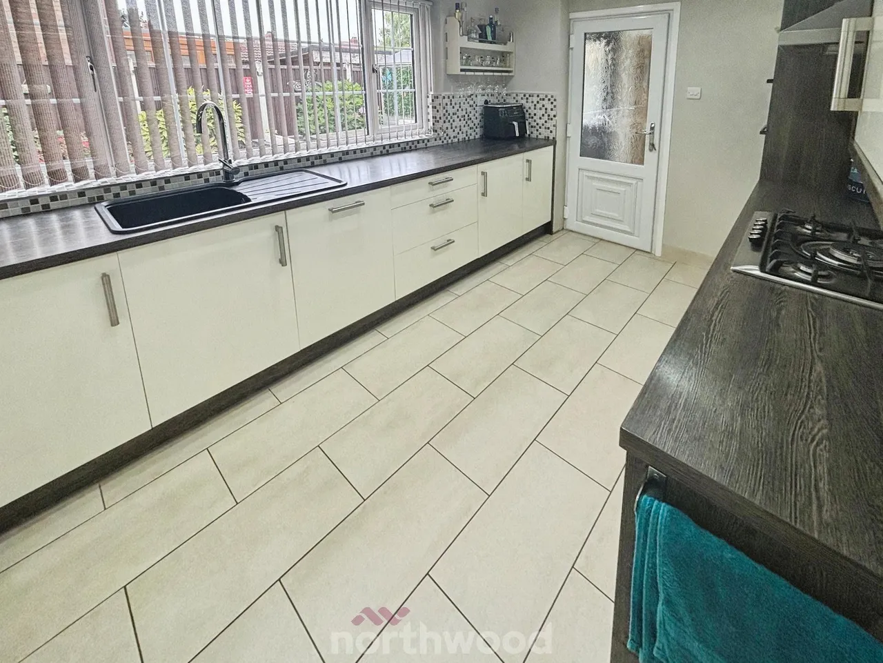 Millard Avenue, Hatfield, DN7, photo 18